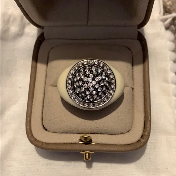 Cocktail ring adjustable sizing - Picture 3 of 3